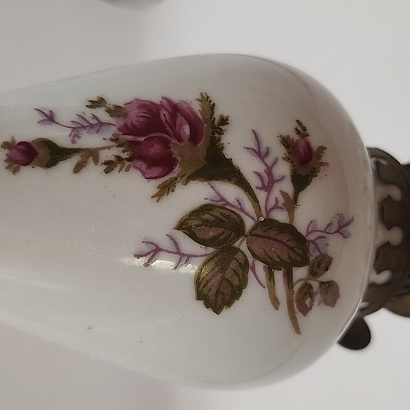 Vintage Moss Rose Small Oil Lamp & Ashtray 8" - Picture 7 of 13